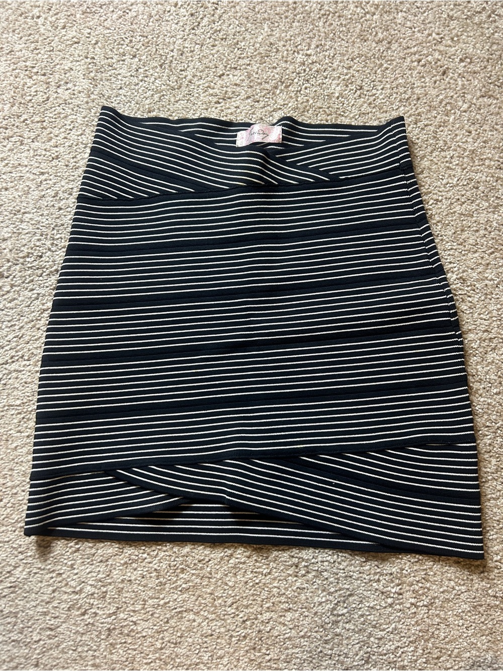 Free Day Womens Black White Striped Wrap Skirt Asymmetrical Stretch Mini Pencil